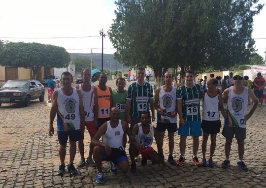 ATLETISMO: TÕE VENCEU 33ª CORRIDA DE ANO NOVO EM CARAÍBAS