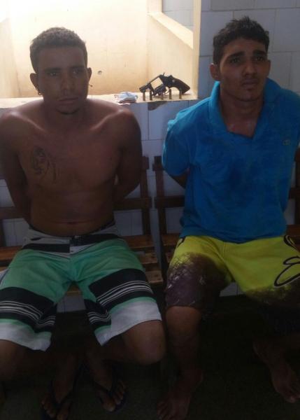 LIVRAMENTO: DOIS INDIVÍDUOS FORAM PRESOS ACUSADOS DE ASSALTAR DISTRIBUIDORA DE GÁS NO TAQUARI