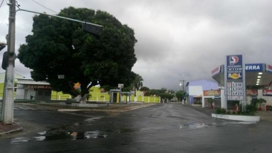 LIVRAMENTO: CHUVA INESPERADA CAIU NA MADRUGADA DESTA TERÇA (05)