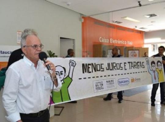 Bancários decidem manter greve; rodada com a Fenaban ocorre nesta terça