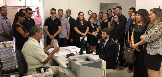 Vinte advogados assinam representação junto ao MP