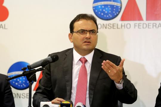 PRESIDENTE NACIONAL DA OAB PARABENIZA ADVOGADO PELO SEU DIA