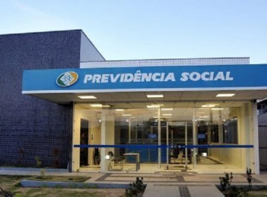 Governo e servidores do INSS se reúnem na segunda-feira para negociar fim de greve