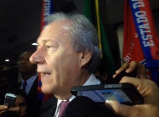 Ministro admite que descriminalização das drogas poderia esvaziar prisões