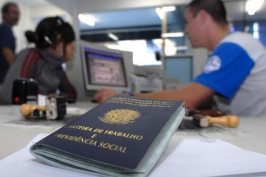 Com parcelas entre R$ 880 e 1,5 mil, seguro-desemprego sobe mais de 11% em 2016