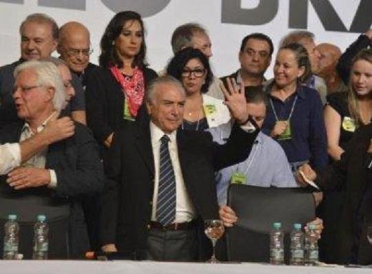 Há 15 anos no cargo, Michel Temer é reeleito presidente do PMDB