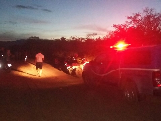 POLÍCIA MILITAR DIVULGA OCORRÊNCIA DE LATROCÍNIO REGISTRADO ONTEM (03) NO POVOADO DA VÁRZEA DE DENTRO