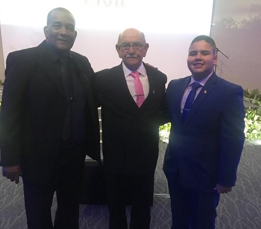 Delegado Altamirando Alves Rodrigues recebeu Medalha do Mérito Policial Civil 