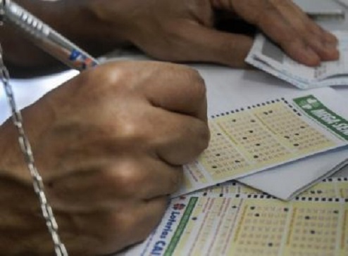 Sem vencedores no sábado, Mega-Sena acumula em R$ 65 milhões