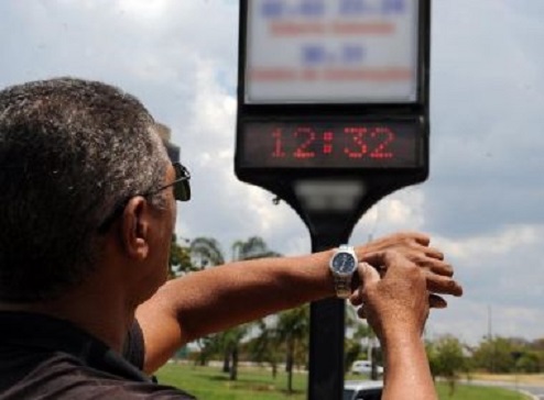 Horário de verão deste ano começa em 4 de novembro; Bahia fica novamente de fora