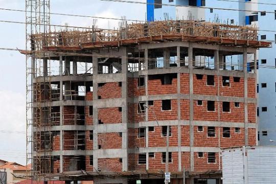 Construção civil registra inflação de 0,91% em julho, diz FGV