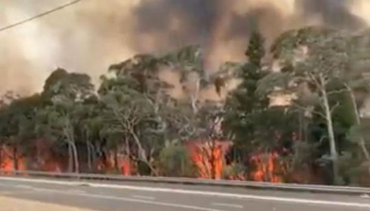 Número de mortos em incêndios na Austrália sobe para 27