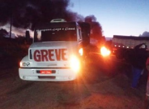 Protestos de caminhoneiros continuam em 11 trechos de estradas estaduais da Bahia