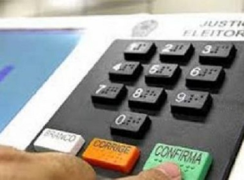 Juiz autoriza candidatura sem filiação partidária para eleições de 2018