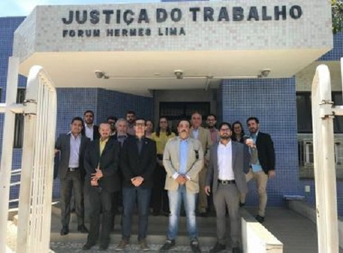 Guanambi: advogados são barrados de reunião com desembargador por não usarem gravata