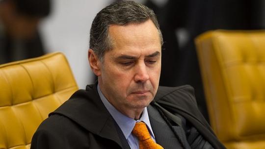 Barroso confirma suspensão de indulto para crimes de corrupção