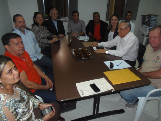 Em nova reunião na Câmara de Vereadores prefeito garante parceria para implantação de curso acadêmico em Livramento