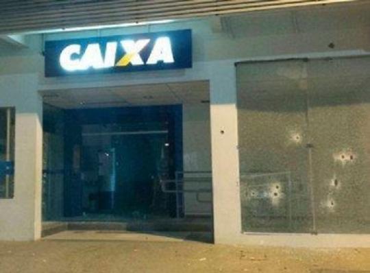 PM prende suspeitos de envolvimento em assaltos a banco no interior do estado