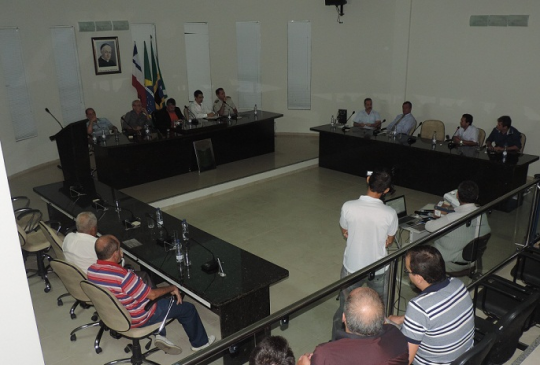 LIVRAMENTO: POPULAÇÃO COMPARECEU EM GRANDE NÚMERO À  AUDIÊNCIA PÚBLICA REALIZADA PELO MINISTÉRIO PÚBLICO