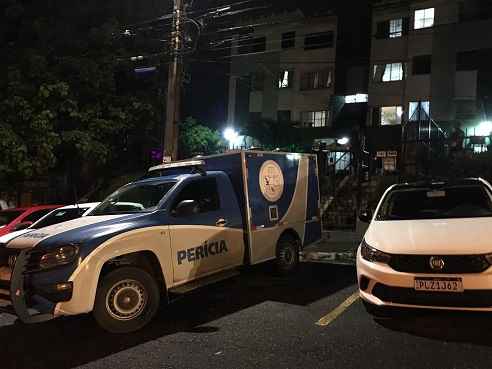 Policial militar e mulher são encontrados mortos em apartamento na Paralela, em Salvador