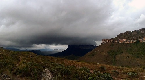 Chapada: Instituto Nacional de Meteorologia emite alerta de chuvas intensas na região chapadeira