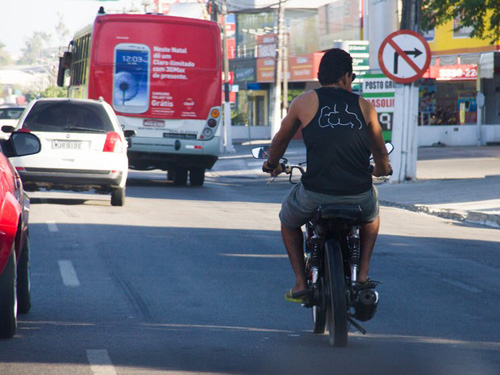 Adiada exigência de habilitação para cinquentinhas; veja novo prazo