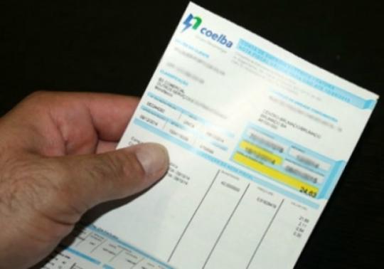 Conta de luz fica em média 6,22% mais cara na Bahia a partir desta segunda (22)