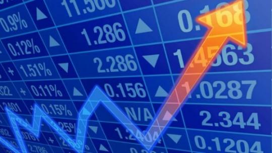 Dólar opera em alta, acima de R$ 3,45; BC atua novamente