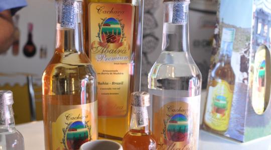 Cachaça é produto de exportação no município de Abaíra