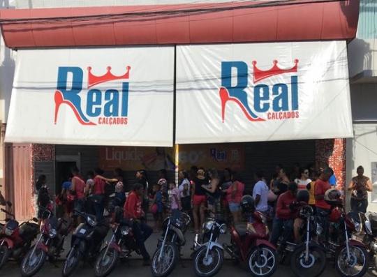 REAL CALÇADOS: COMEÇOU O LIQUIDA VERÃO COM ATÉ 60% DE DESCONTO E PAGAMENTO EM 10X SEM JUROS