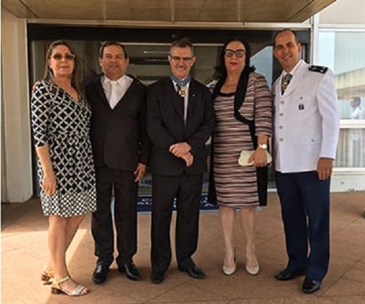 Desembargador do TJBA recebe comenda da Aeronáutica em Brasília