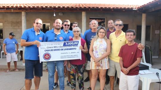 MAÇONARIA ENTREGOU MAIS UMA DOAÇÃO EM PROL DA CONSTRUÇÃO DA CASA DO IDOSO