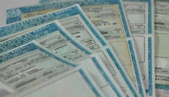 Bolsonaro confirma aumento de validade da carteira de motorista