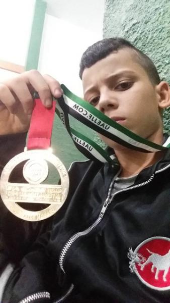 JIU-JITSU: ATLETAS DE LIVRAMENTO CONQUISTAM MEDALHAS EM COMPETIÇÃO INTERNACIONAL NA CIDADE DE EUNÁPOLIS-BA
