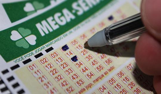 Mega-Sena acumula pela 9ª vez e pode pagar R$ 130 milhões na quarta-feira