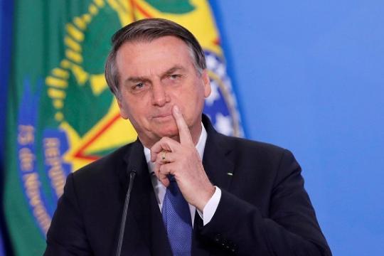 Ao reassumir Presidência, Bolsonaro deve sancionar PL sobre armas no campo