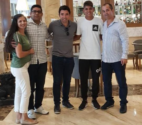 JOÃO NETO FECHA PARCERIA COM EMPRESA DO EX-JOGADOR DECO