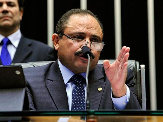 Maranhão manda retirar cabines de votação e diz que eleição é na quinta